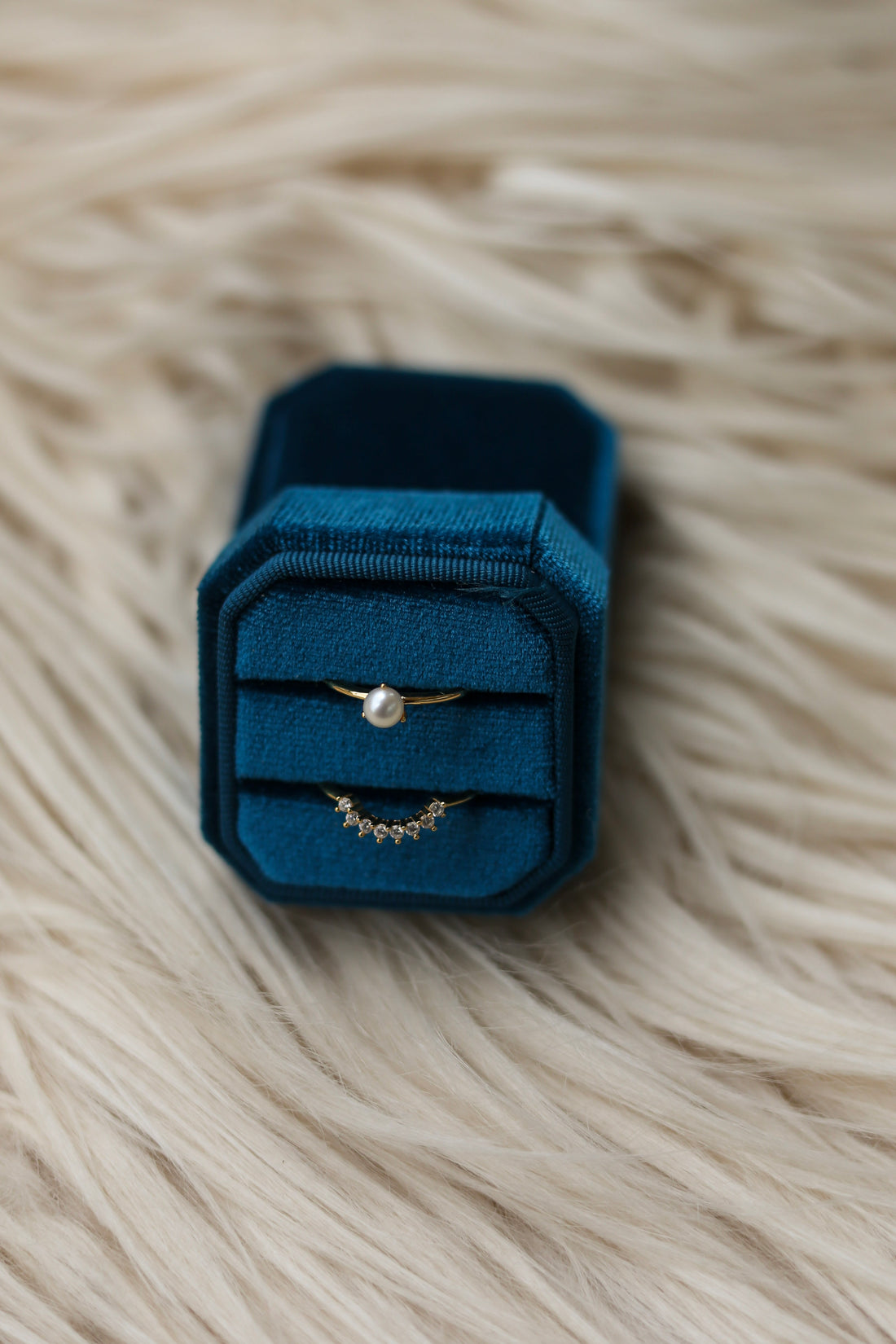 5 Raisons d’Offrir une Bague avec Perle : Un Cadeau Rempli de Sens